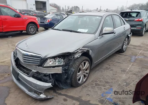 2009 Mercedes-Benz C 300 from USA, damaged, VIN WDDGF81X99F309358